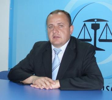 Şeful PC Bihor, Traian Bodea, speră că va fi pus candidat la Consiliul Local. Altfel, rupe USL-ul şi candidează independent la Primărie 
